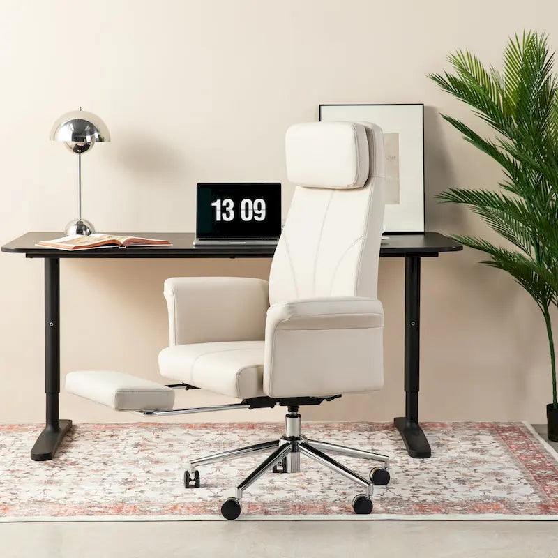Sedia da ufficio ergonomica con schienale alto, poggiapiedi e braccioli