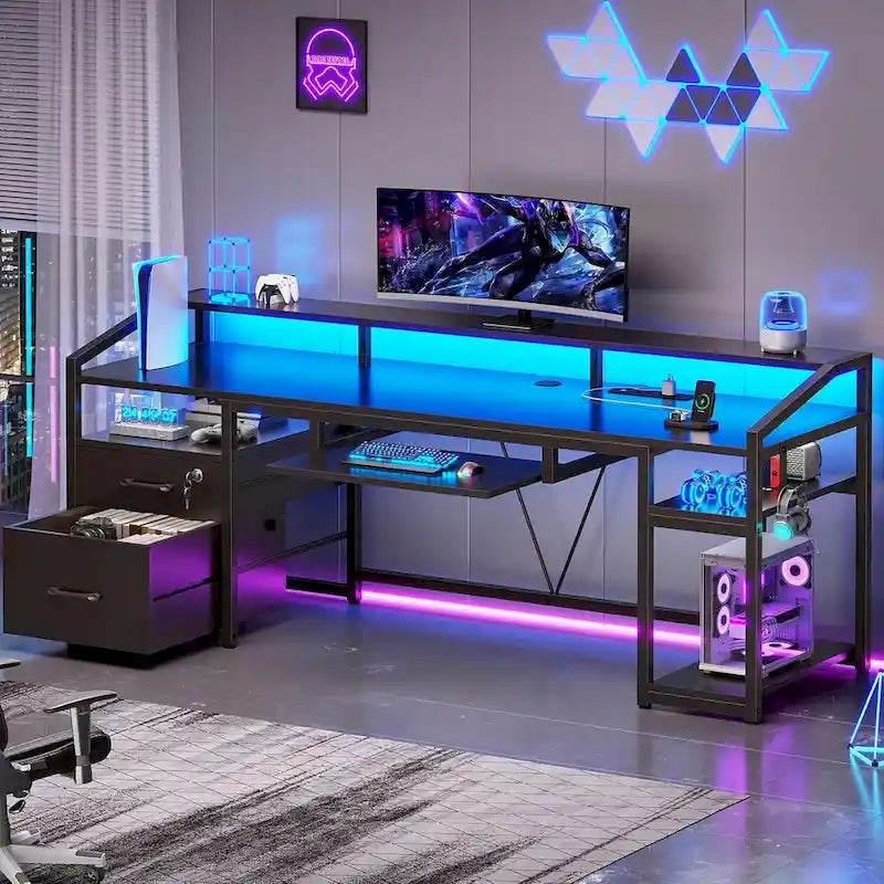Scrivania da Computer a LED con Cassetti con Serratura, Vassoio Tastiera, Presa di Corrente
