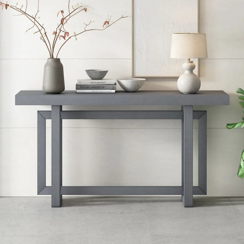 Consolle contemporanea con piano in legno e cemento di ispirazione industriale