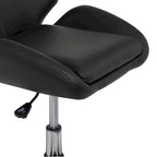 Sedia da ufficio regolabile in similpelle con base cromata